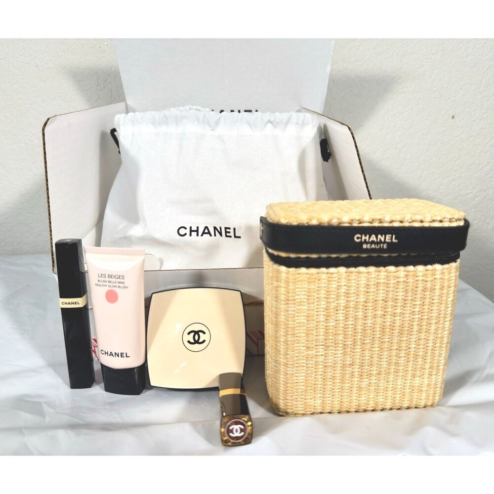 CHANEL LES BEIGES Summer Essentials Set Limited Edition Woven Full Presentation